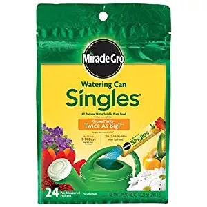 Miracle-Gro Watering Can Singles - Includes 24 Pre-Measured Packets (10.24 ounces)of Miracle-Gro All Purpose Plant Food (Plant Fertilizer)